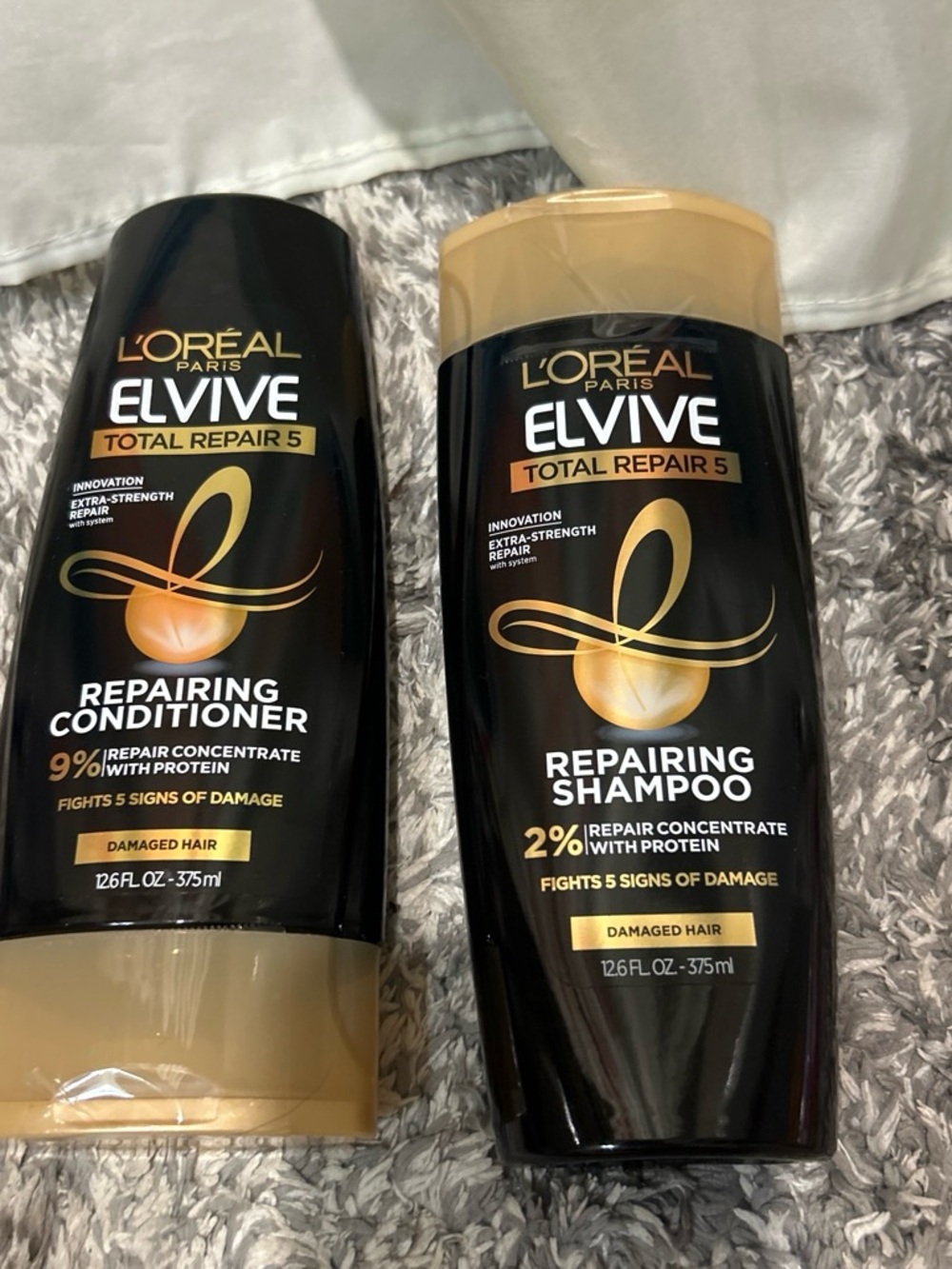 L'Oreal Elvive Total Repair 5 Repairing Shampoo & Conditioner - Black/Gold